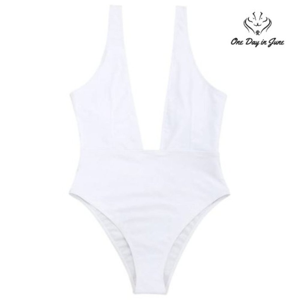 Zaful WHITE MEDIUM Plunge Neck One Piece Swimsuit